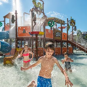 Üdülőközpont Ocean Riviera Paradise